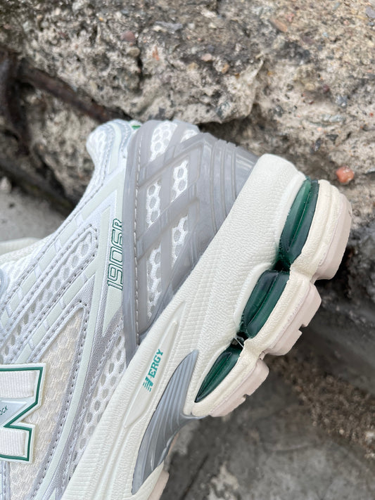 New Balance 1906R
