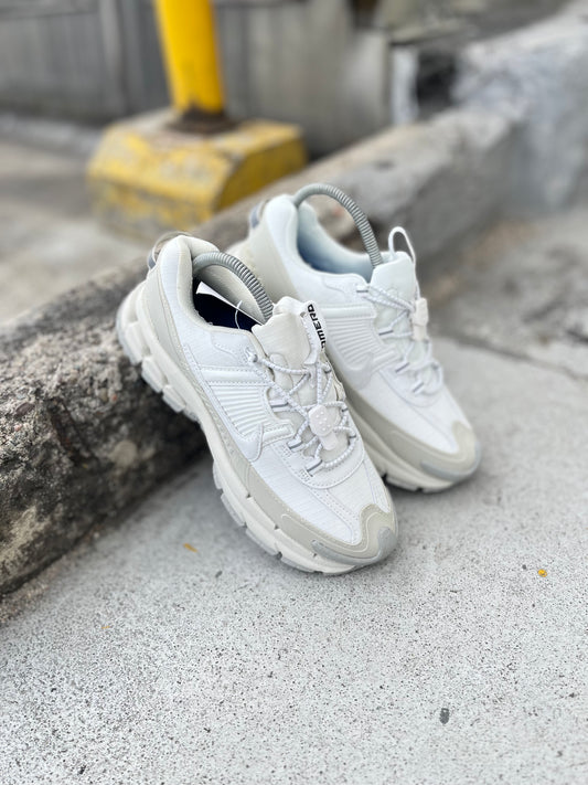 Nike Zoom Vomero 5 Roam