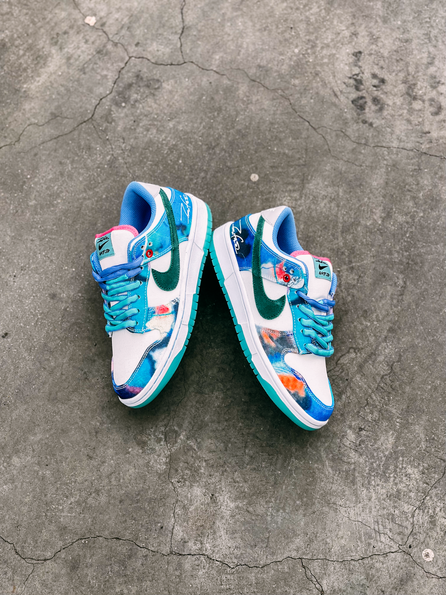 Nike Sb Dunk Low X Futura Laboratories White And Geode Teal