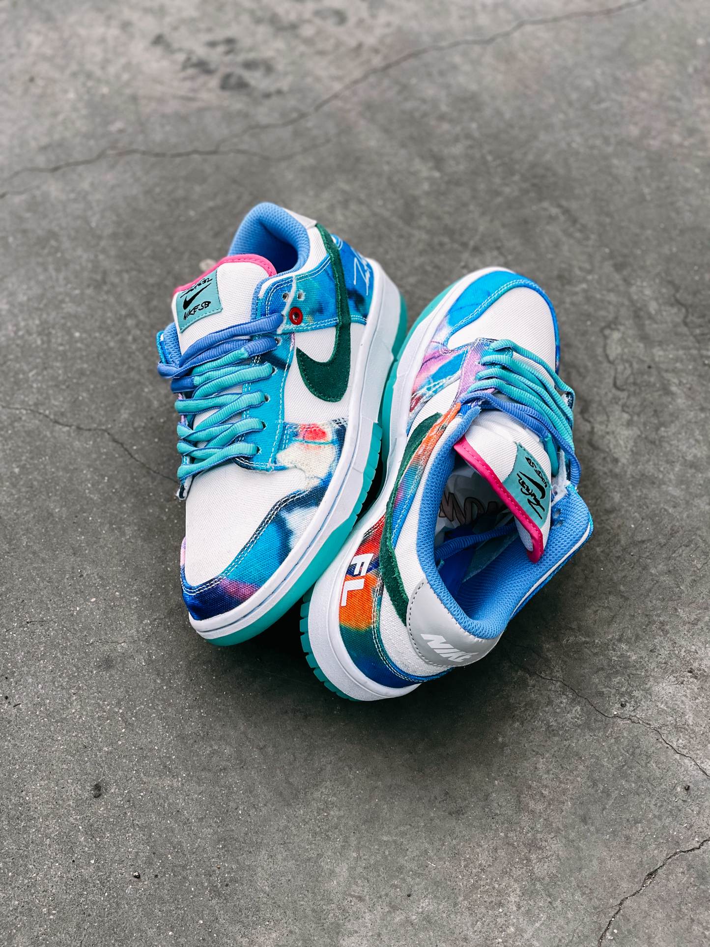 Nike Sb Dunk Low X Futura Laboratories White And Geode Teal