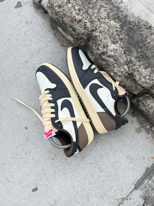 Air Jordan Retro 1 Low