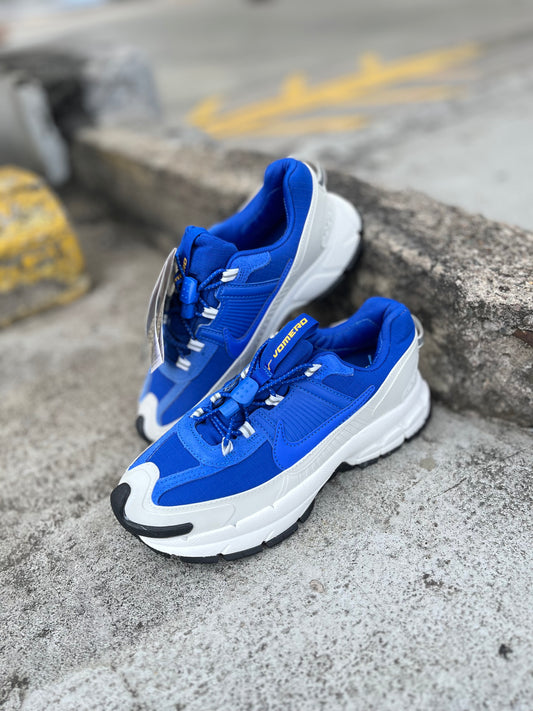 Nike Zoom Vomero 5 Roam