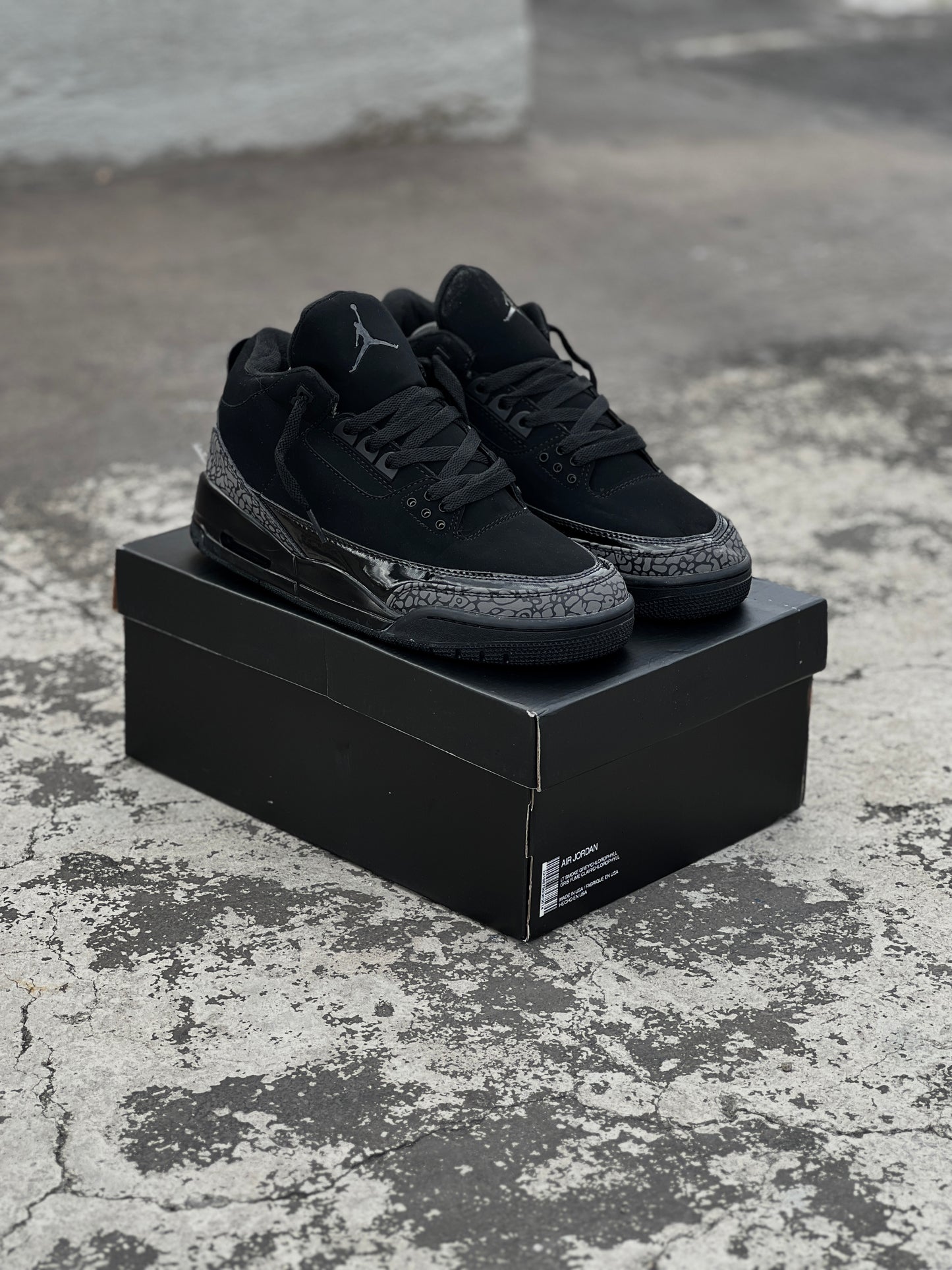 Nike Air Jordan Retro 3 "Black Cat"