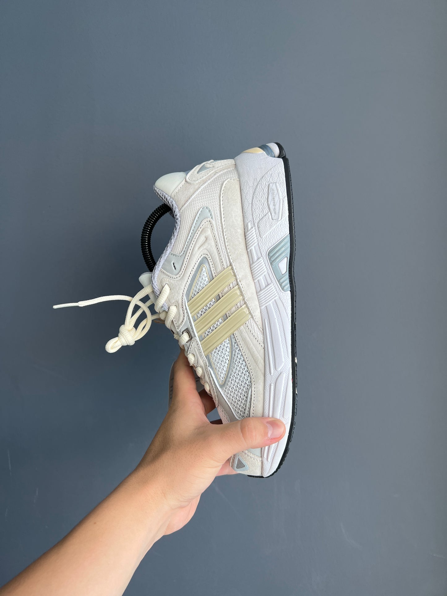 Adidas Originals Response CL