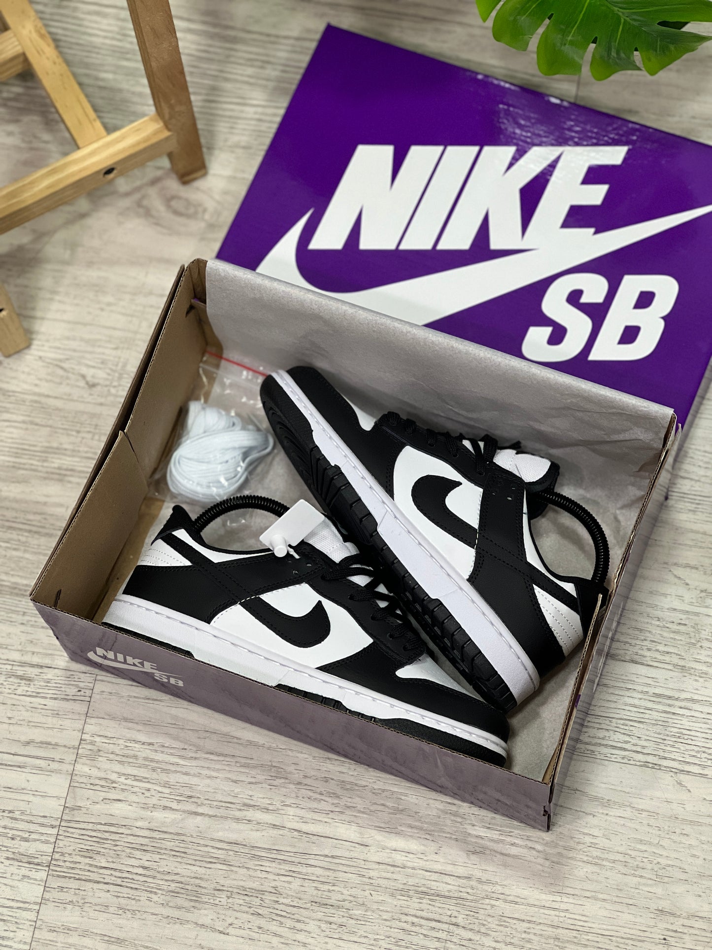 Nike SB Panda