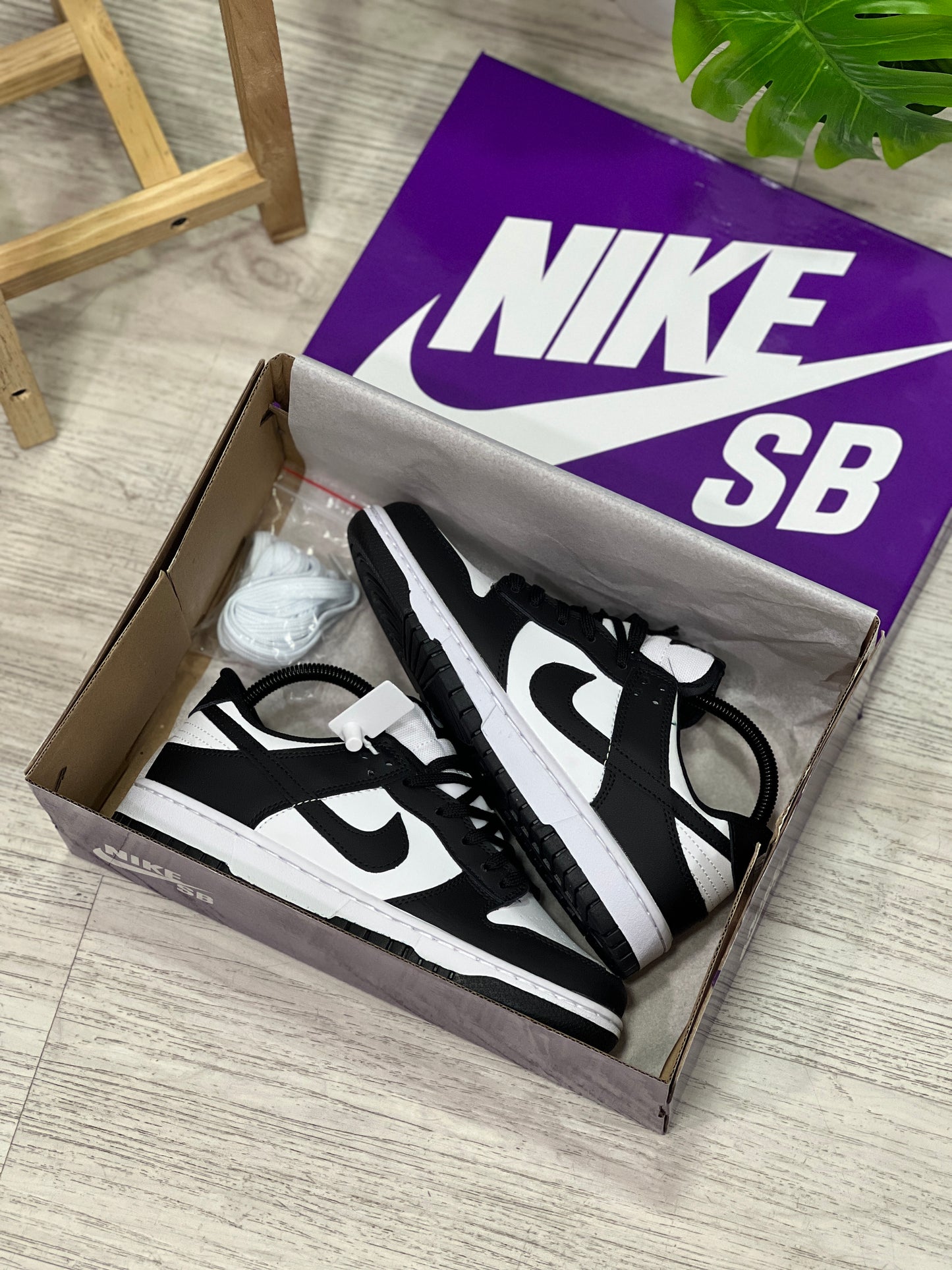 Nike SB Panda