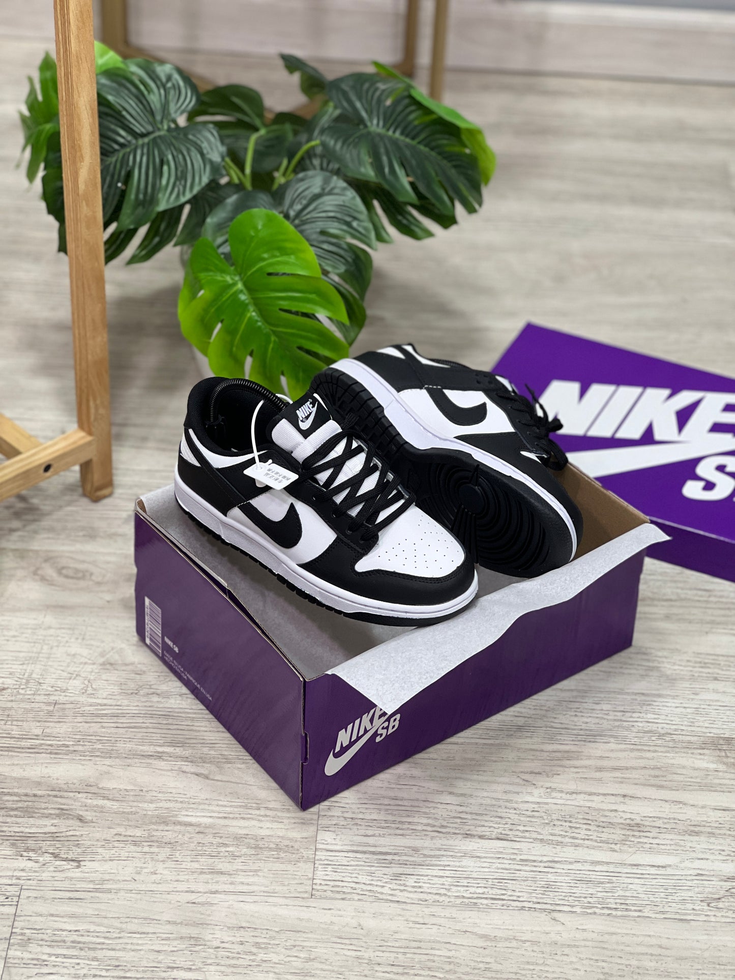 Nike SB Panda