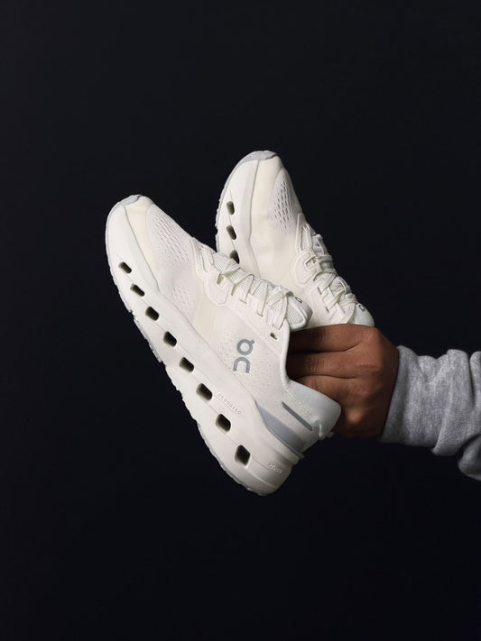 On Cloud "All White"