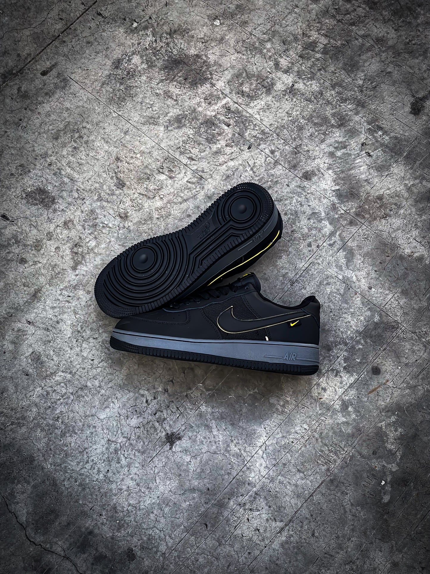 Nike Air Force One Low Black Smoke