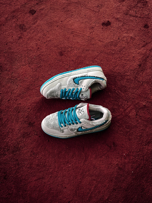 Nike Sb Dunk Low Abominable