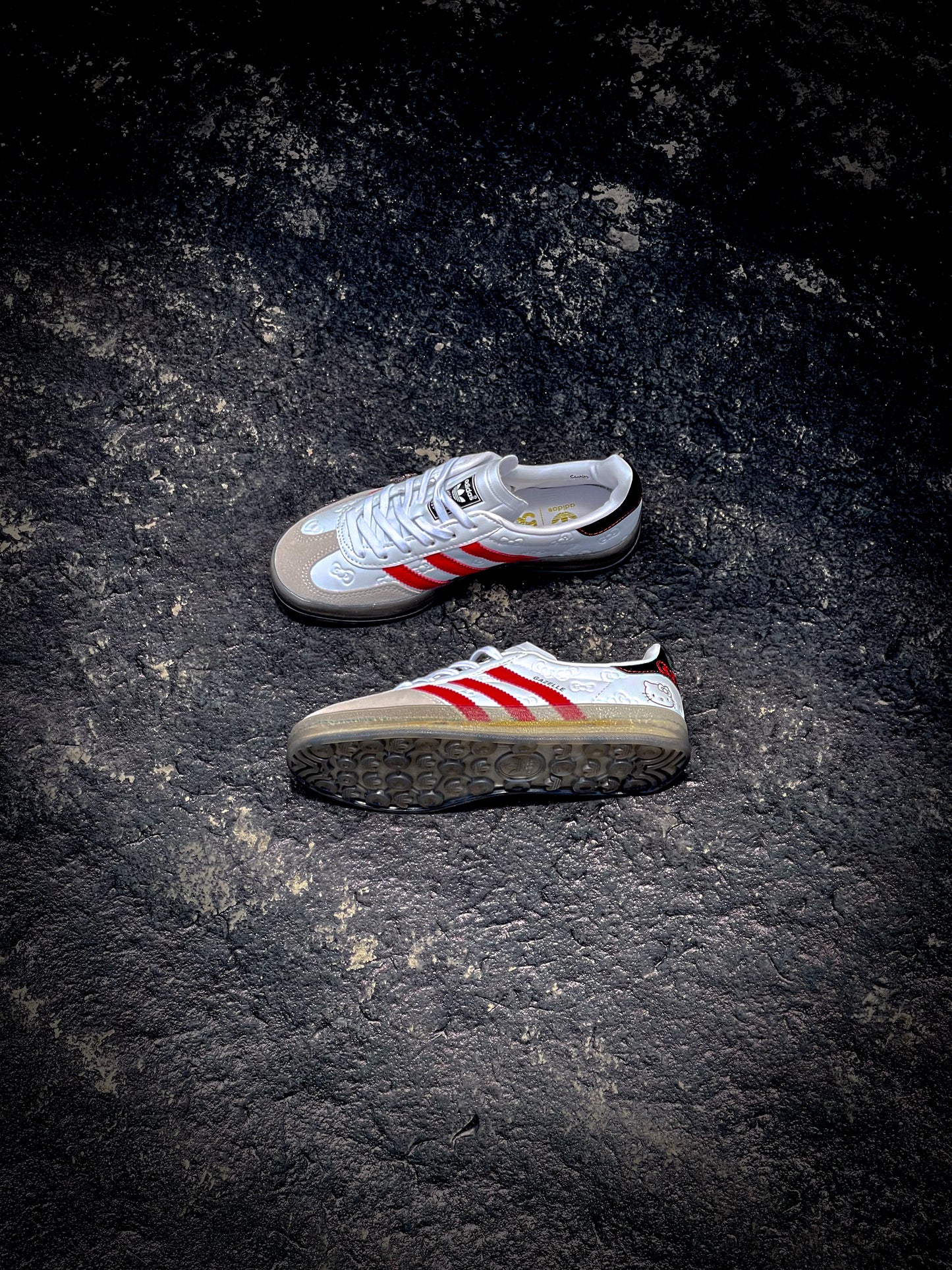 Adidas Originales X Hello Kitty Gazelle