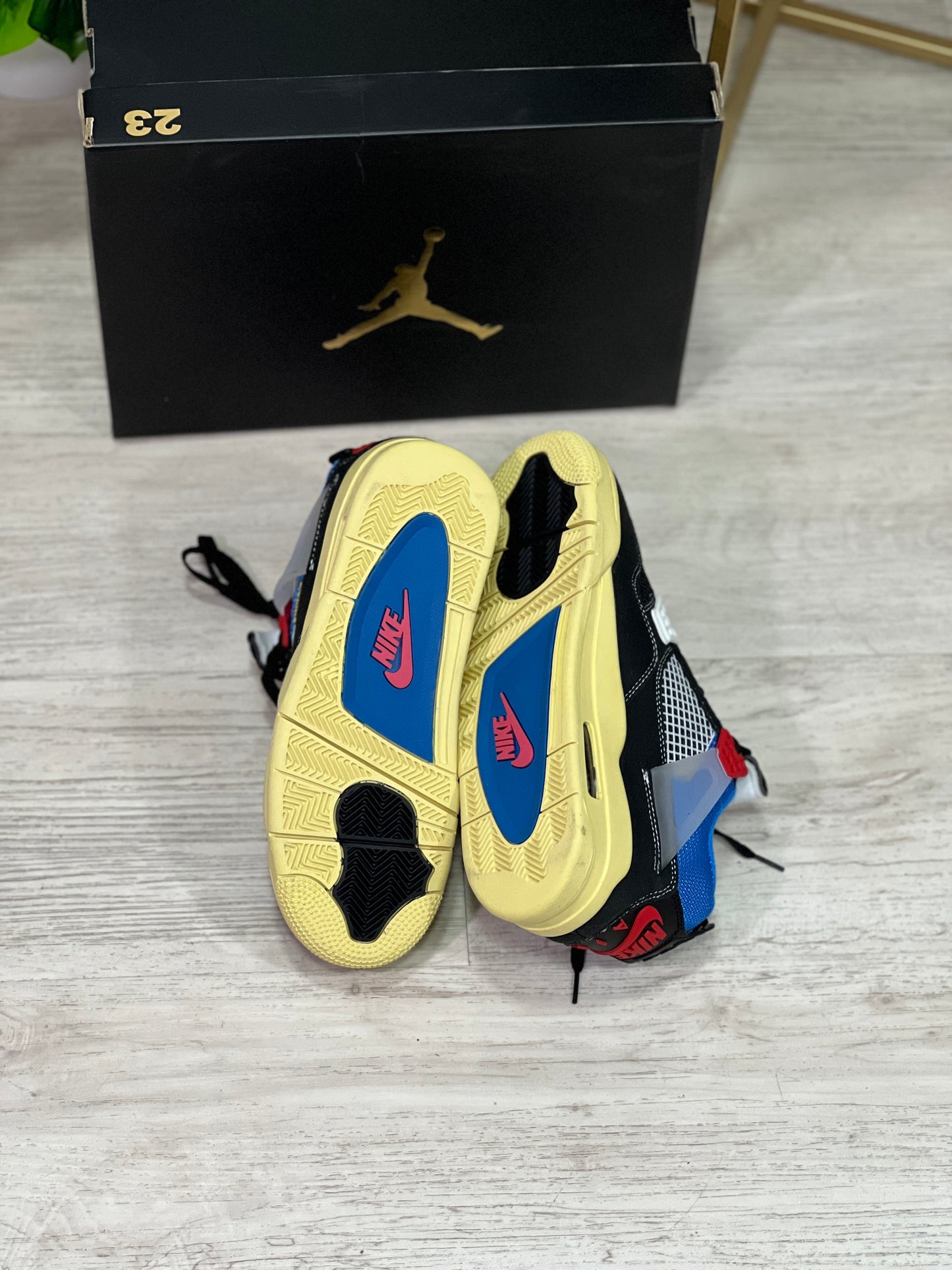 Jordan Retro 4