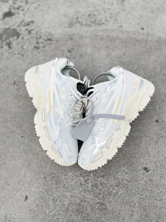Off White Be Right Back