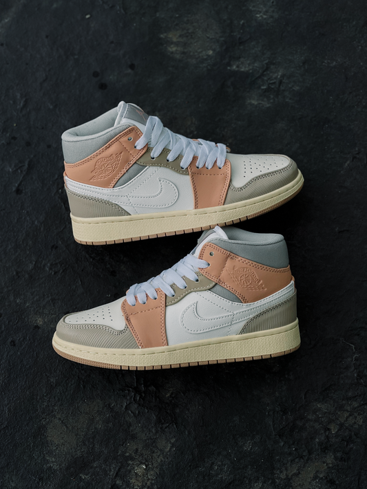 Air Jordan Retro 1 Mid