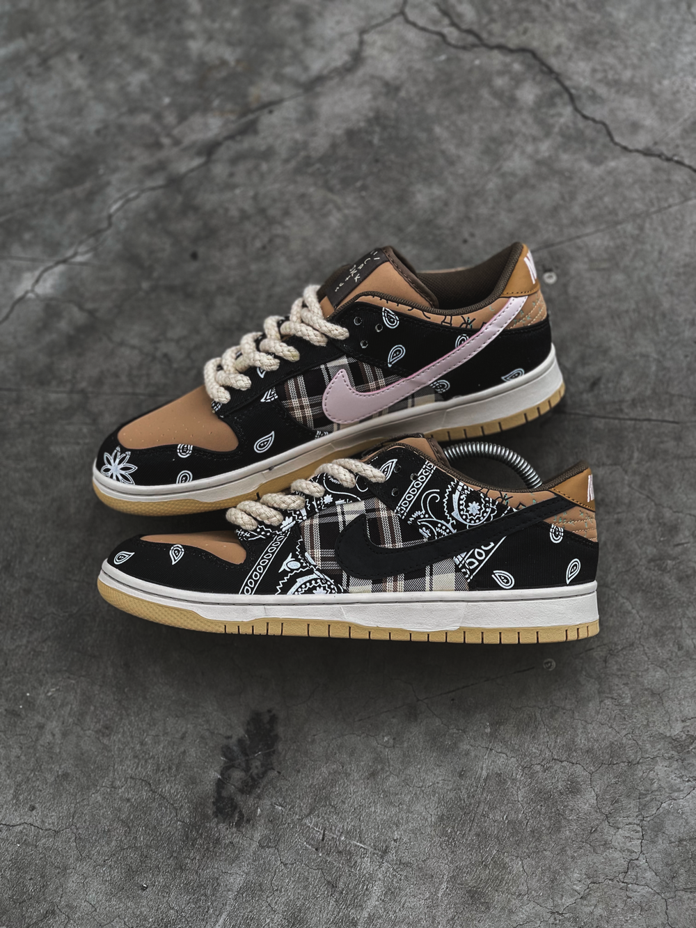 Nike SB Dunk X Travis Scott