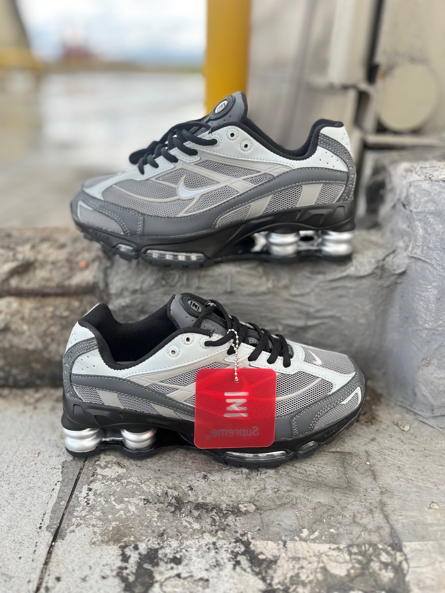 Nike Shox Ride 2 Supreme