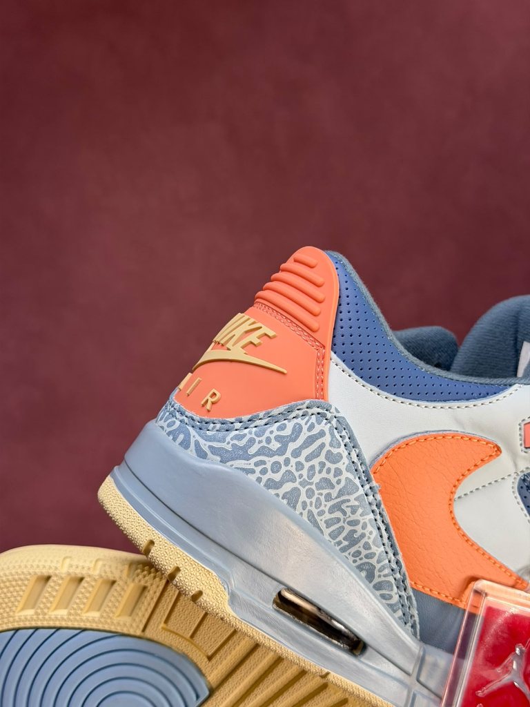 Air Jordan 3 Custom "Travis Scott"