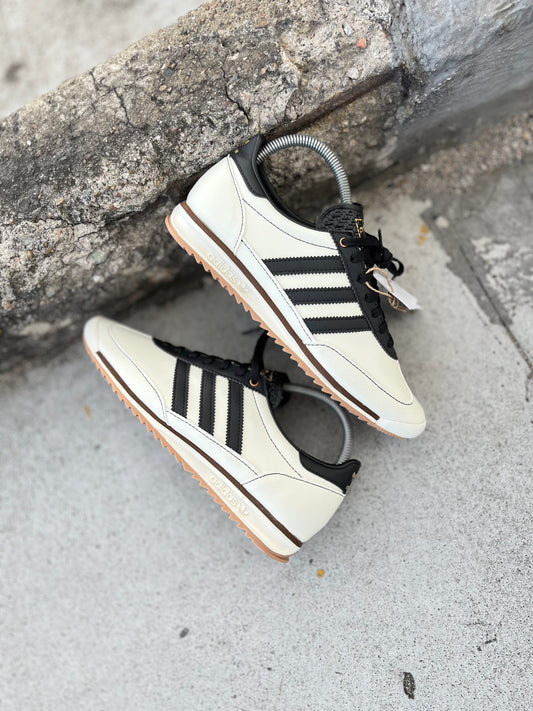 Adidas SL 72