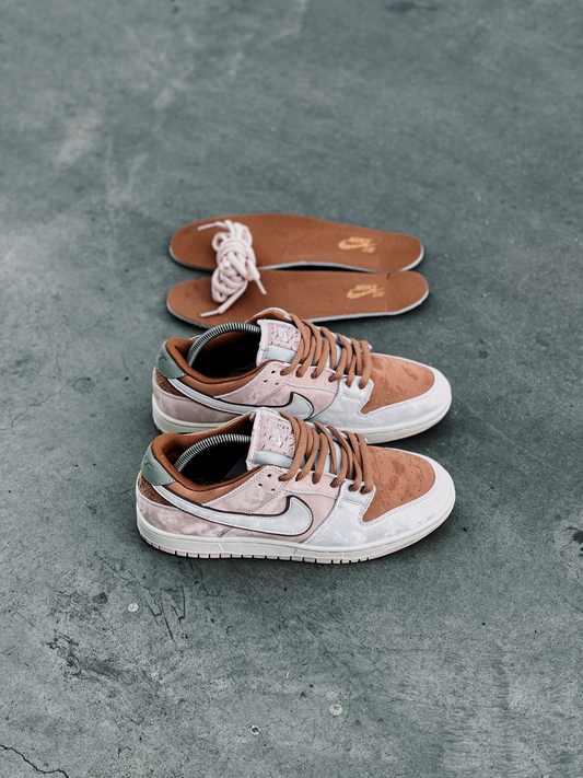 Nike Sb Dunk Low Trocadero Gardens