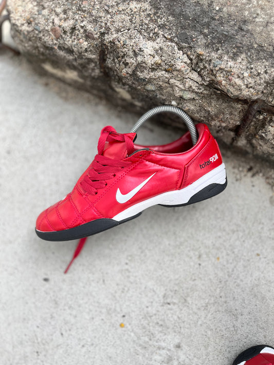 Nike Total 90
