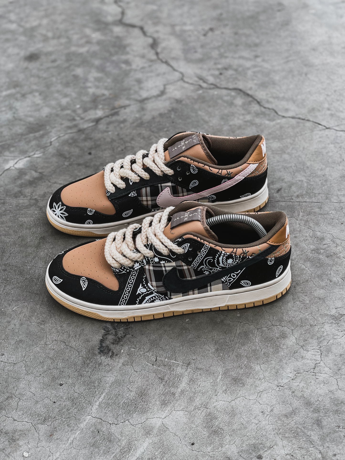 Nike SB Dunk X Travis Scott