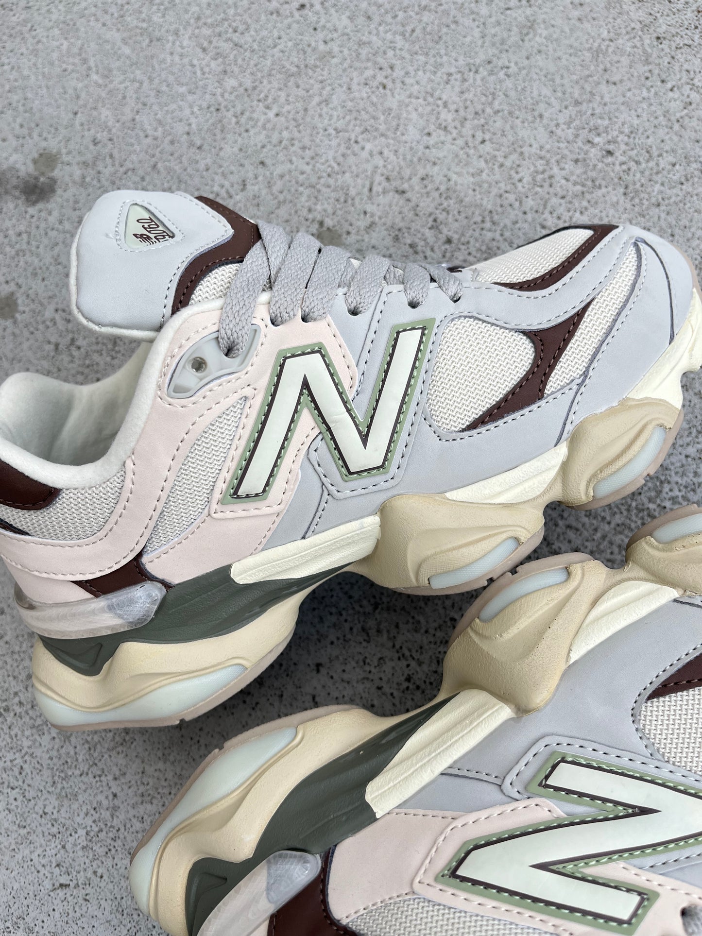 New Balance 9060