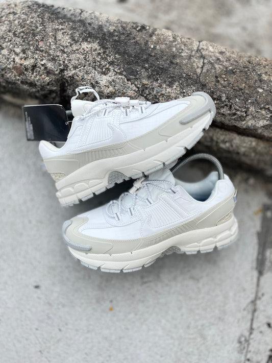 Nike Zoom Vomero 5 Roam