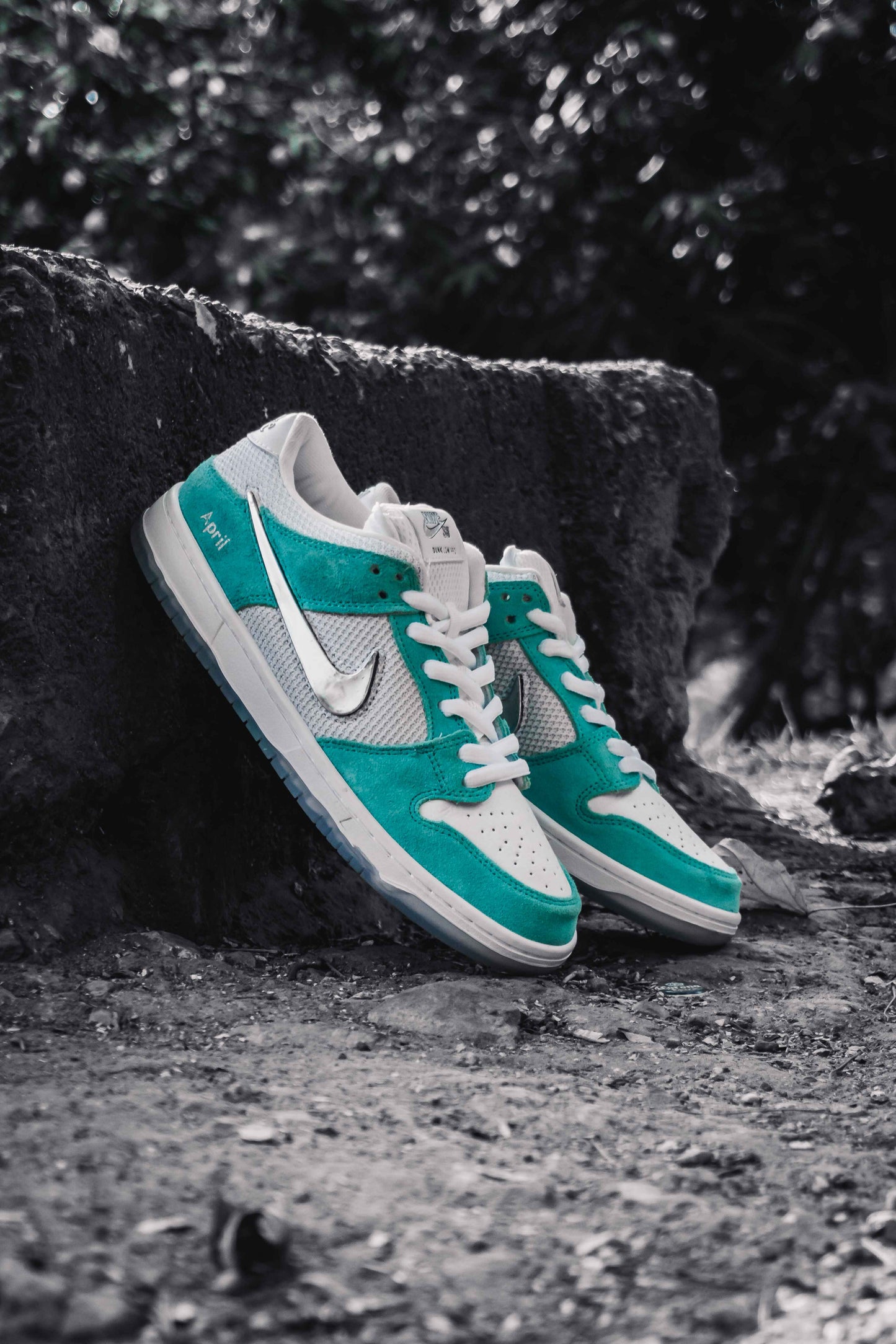 Nike Sb Dunk Low April