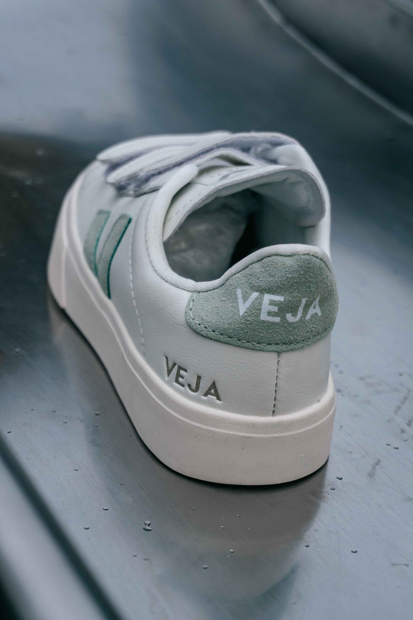 Veja Recife Chromefree Leather
