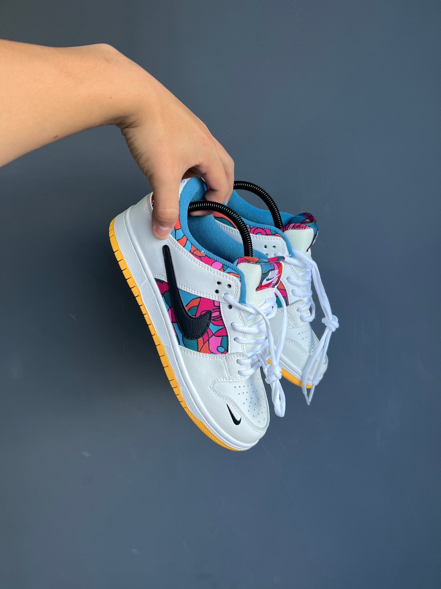 Nike SB Dunk Low Parra