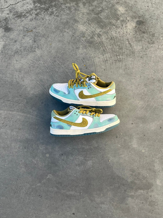 NIKE DUNK CAMALEON