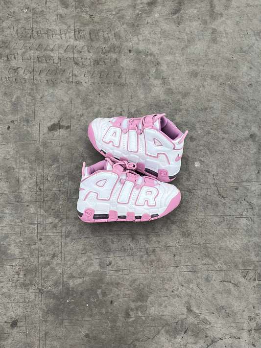 NIKE AIR MAX UTEMPO