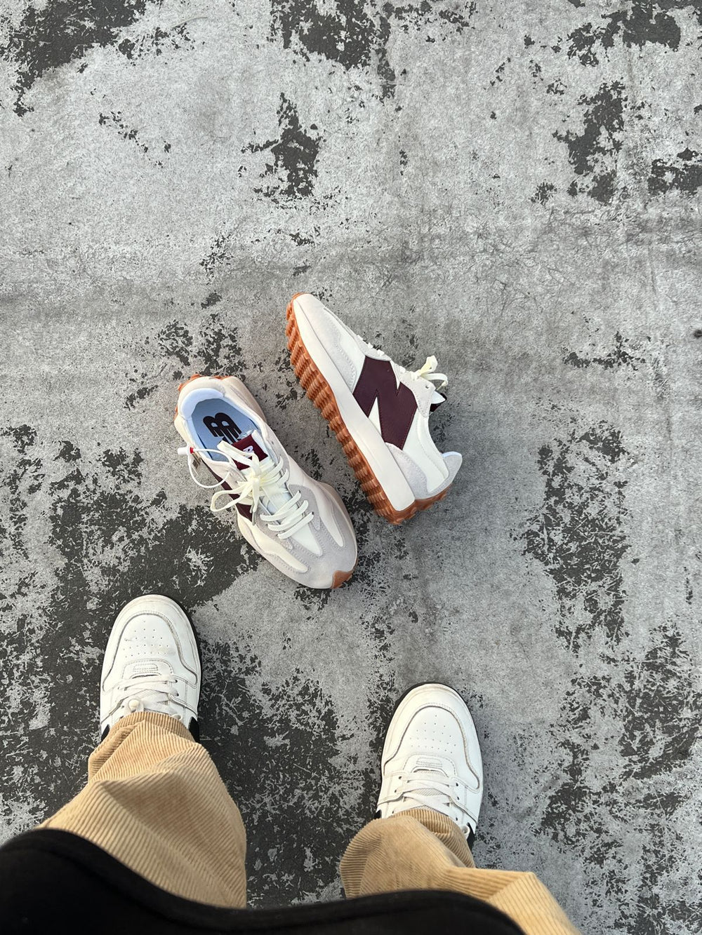 New Balance 327