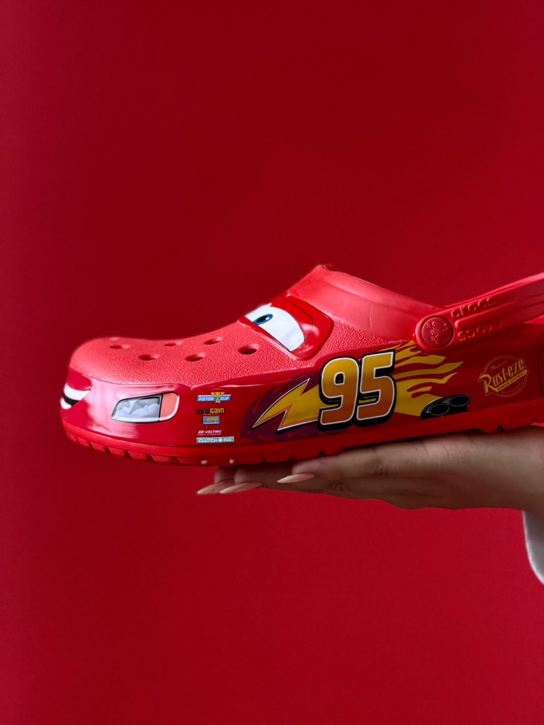 Crocs Classic Clog "Rayo McQueen"