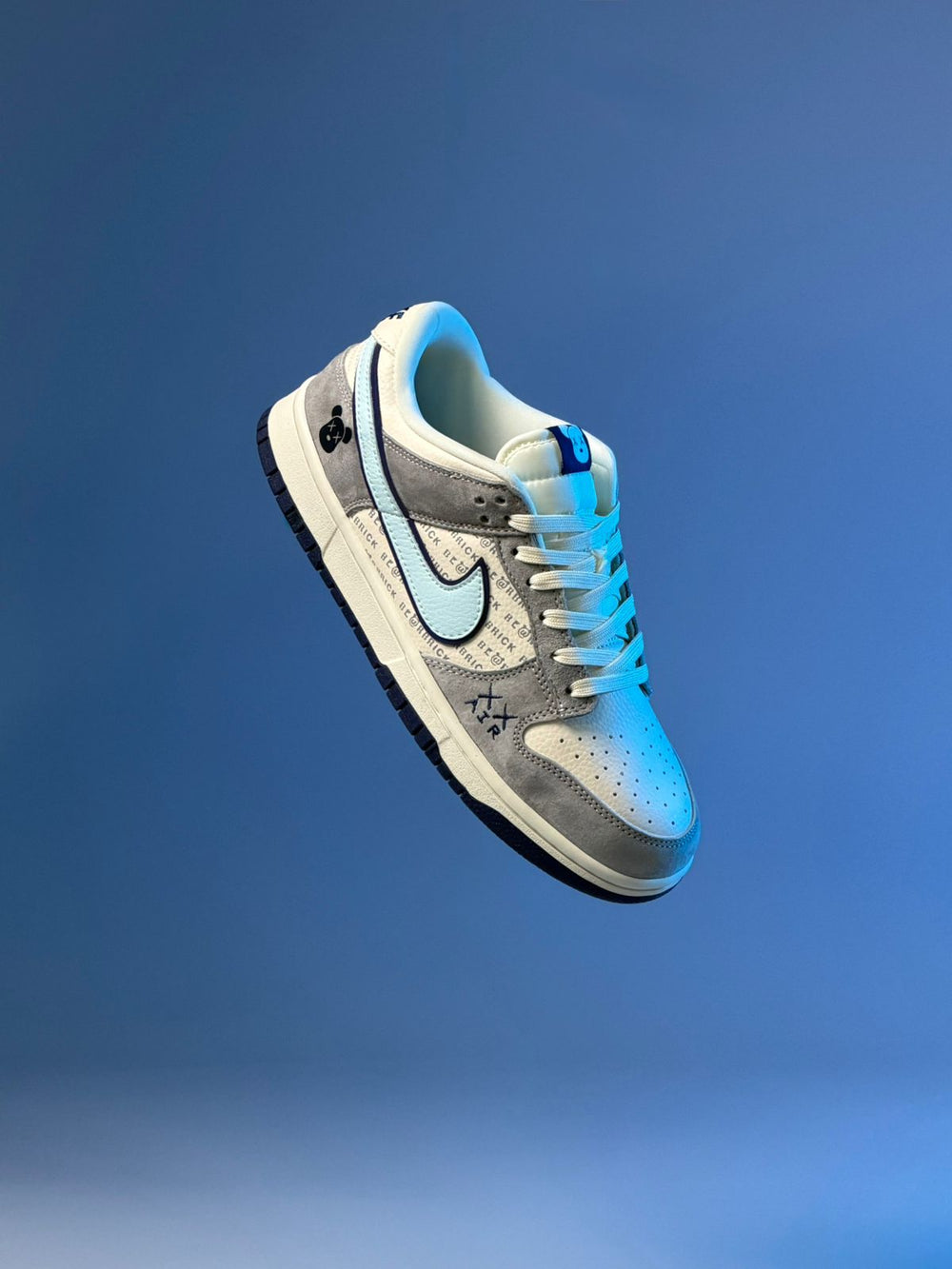 Nike SB Dunk Low "Grey White Blue"