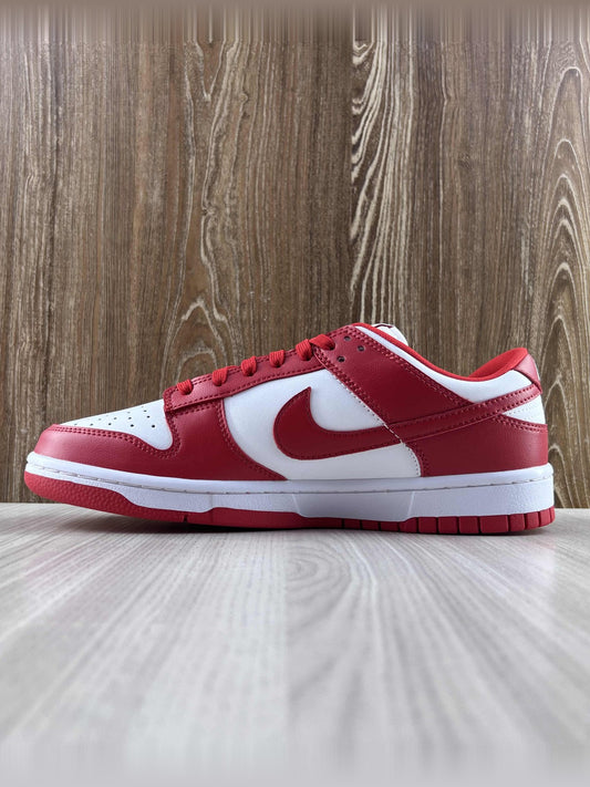 Nike Dunk Low "University Red"