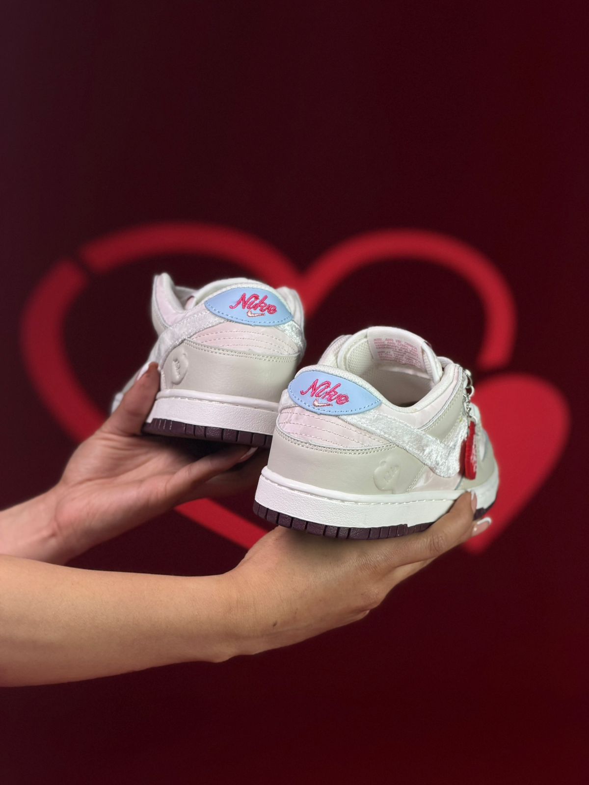 Nike Dunk Low Valentine's Day 2026 par