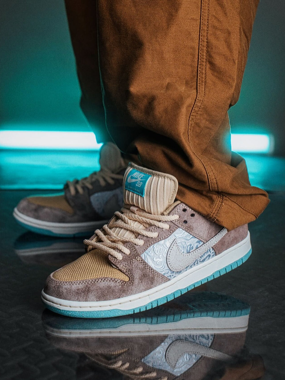 Nike SB Dunk Low "Big Money Savings"