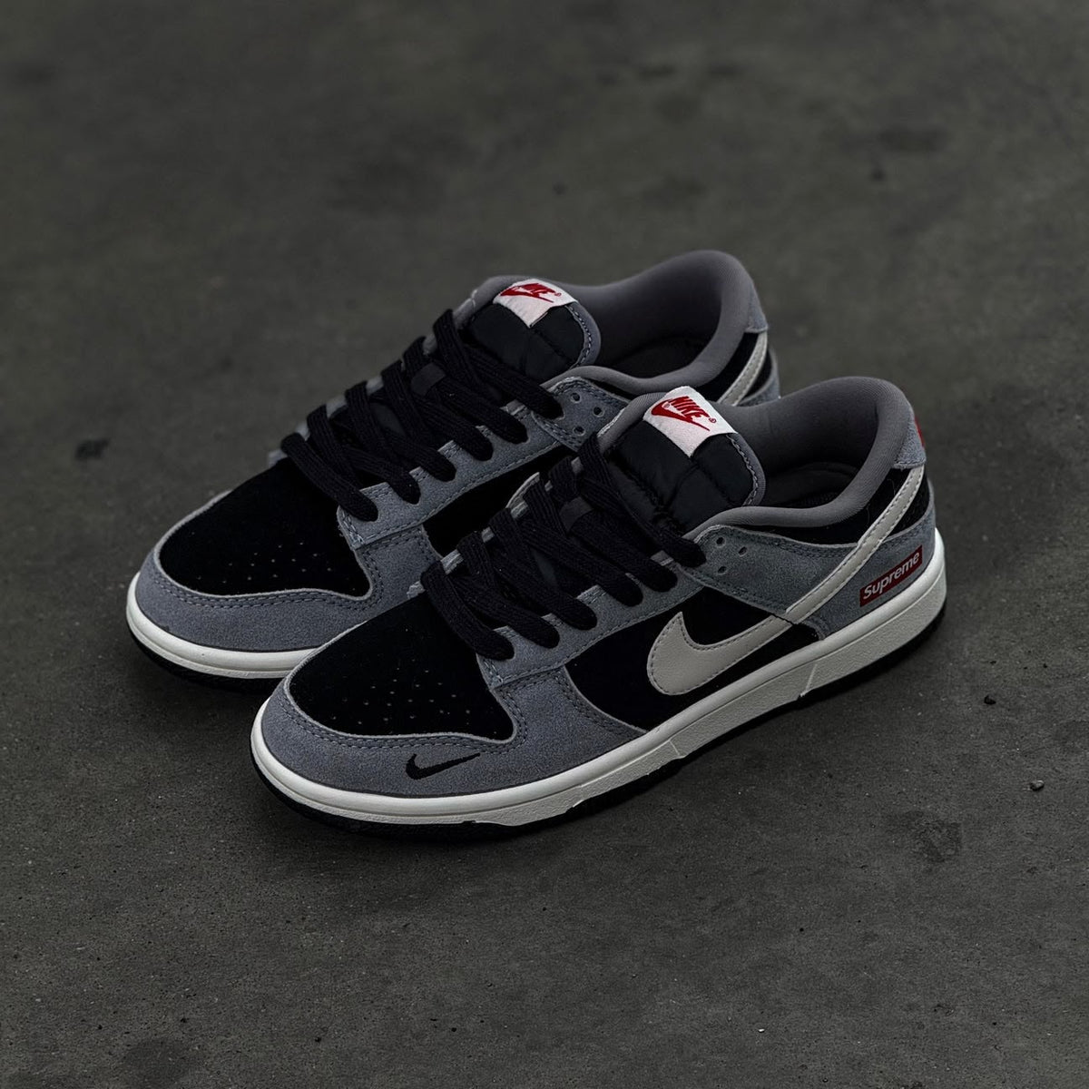 Nike SB Dunk Low x Supreme Black Grey par