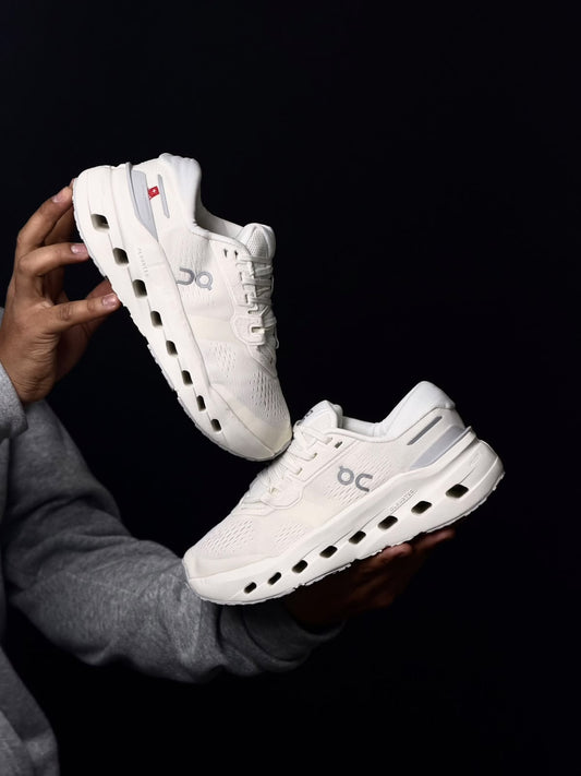On Cloud "All White"