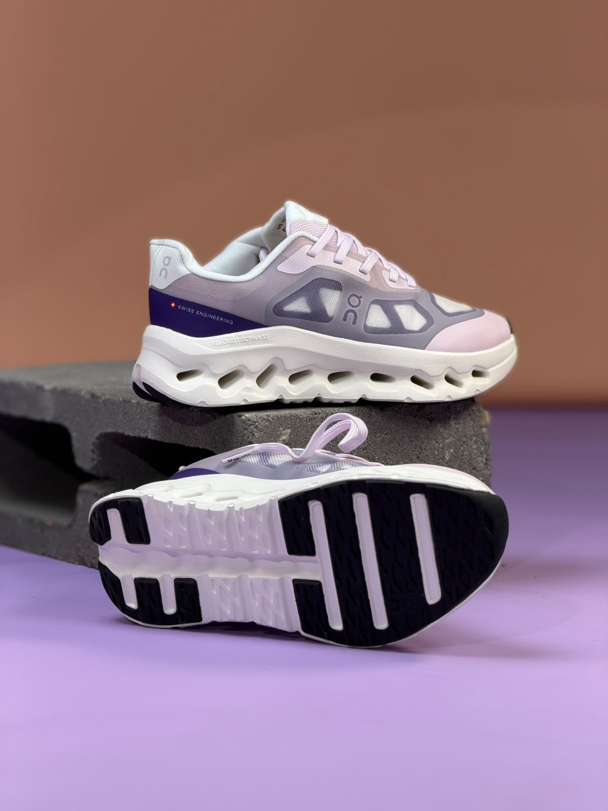 On Cloudtilt "Lavender"