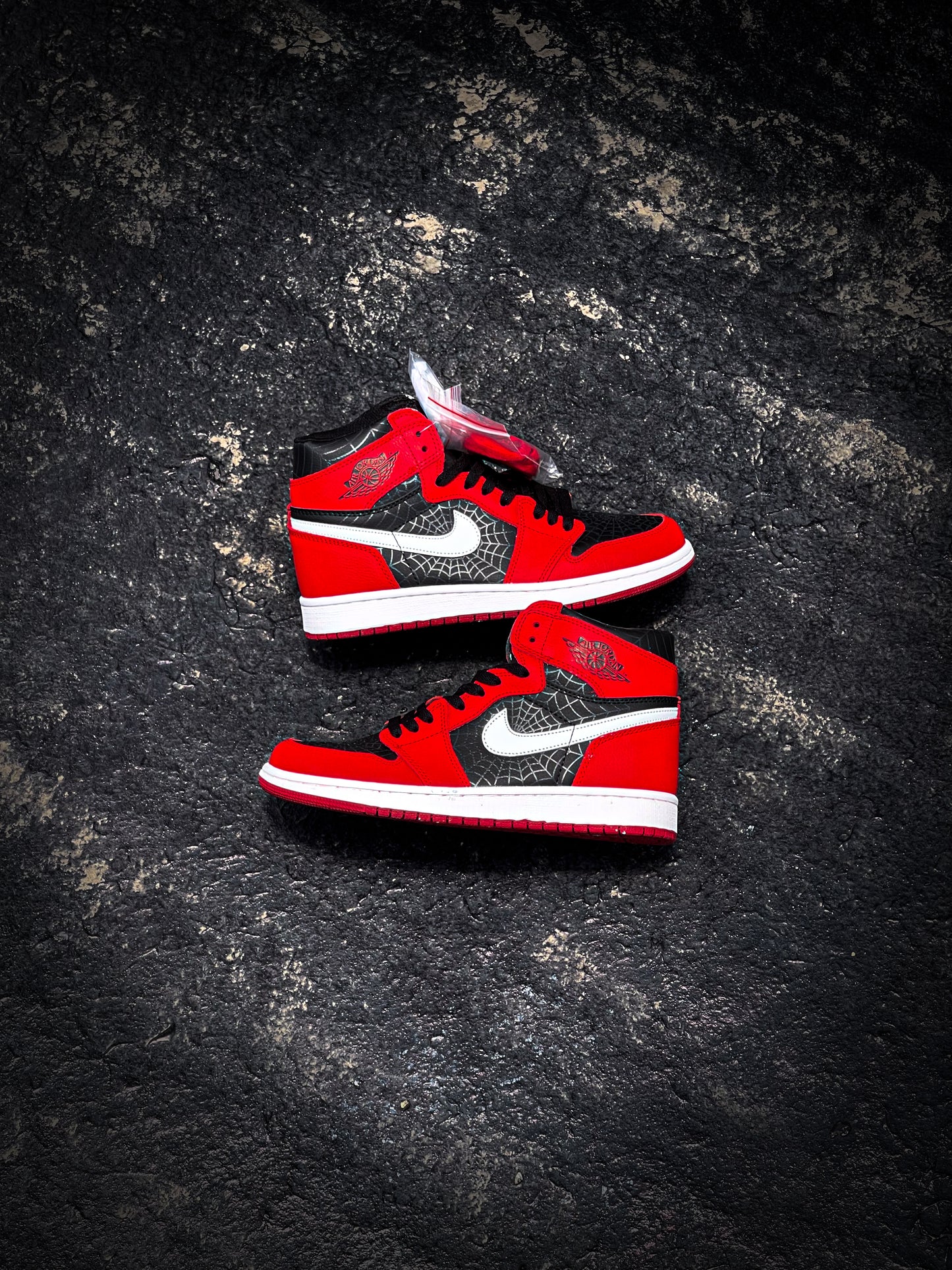 Nike Air Jordan Retro 1 X Spider Man