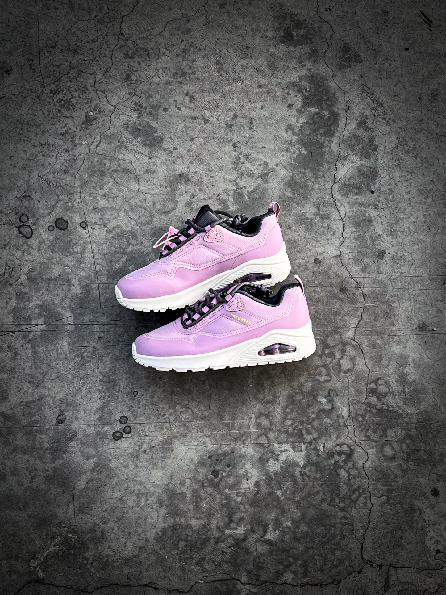 Skechers A2