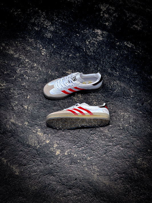 Adidas Originales X Hello Kitty Gazelle
