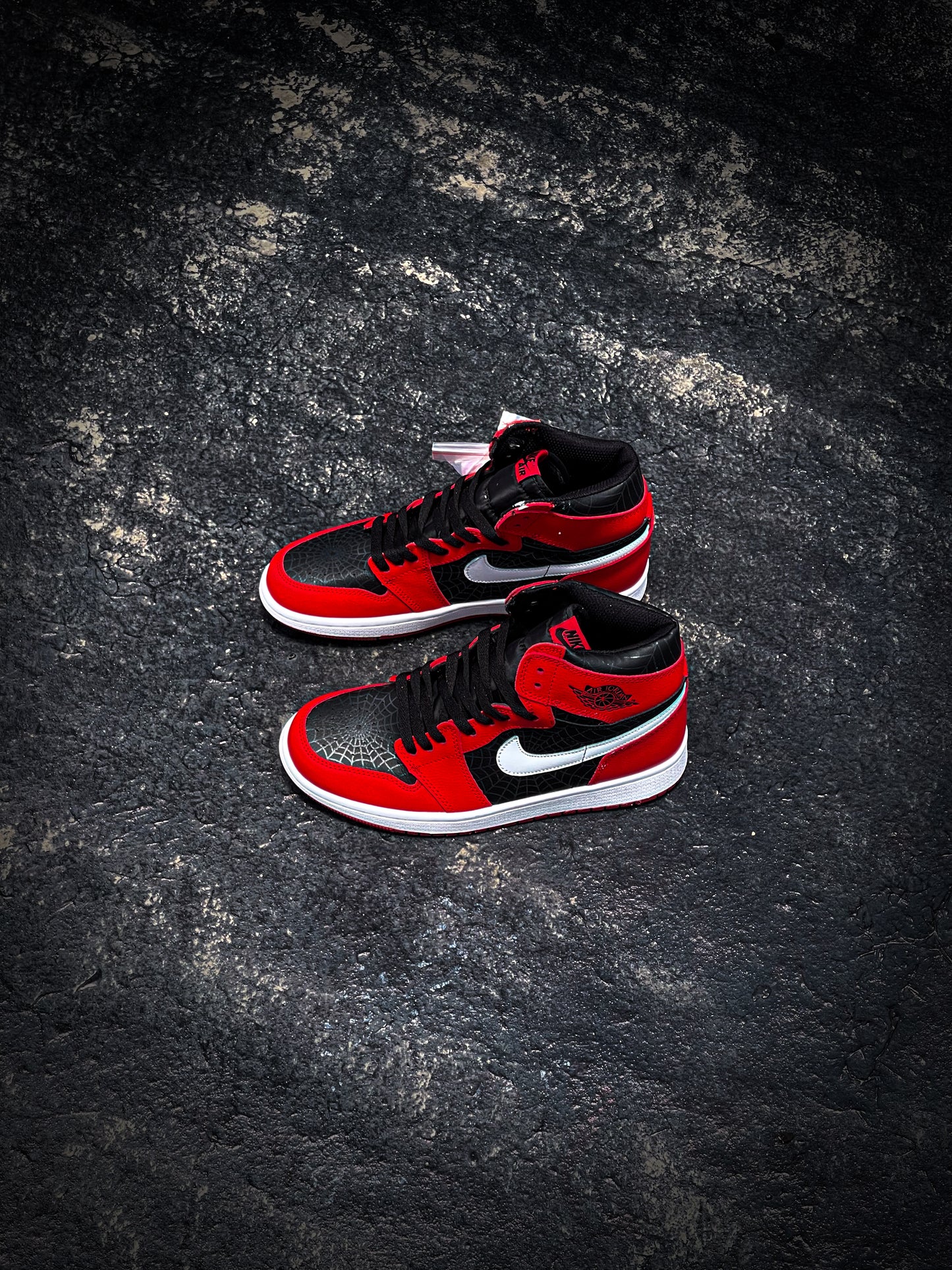 Nike Air Jordan Retro 1 X Spider Man