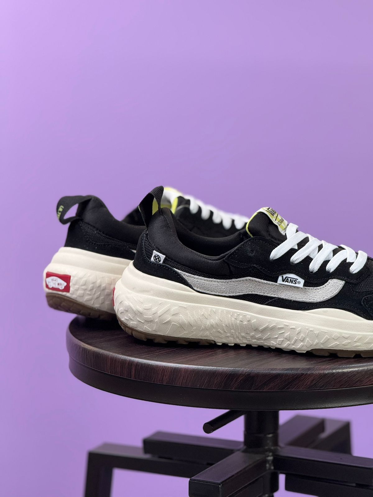 Vans UltraRange Neo VR3 "Black Marshmallow"