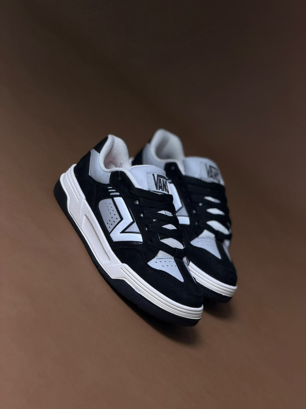 Vans Upland "Black Grey"